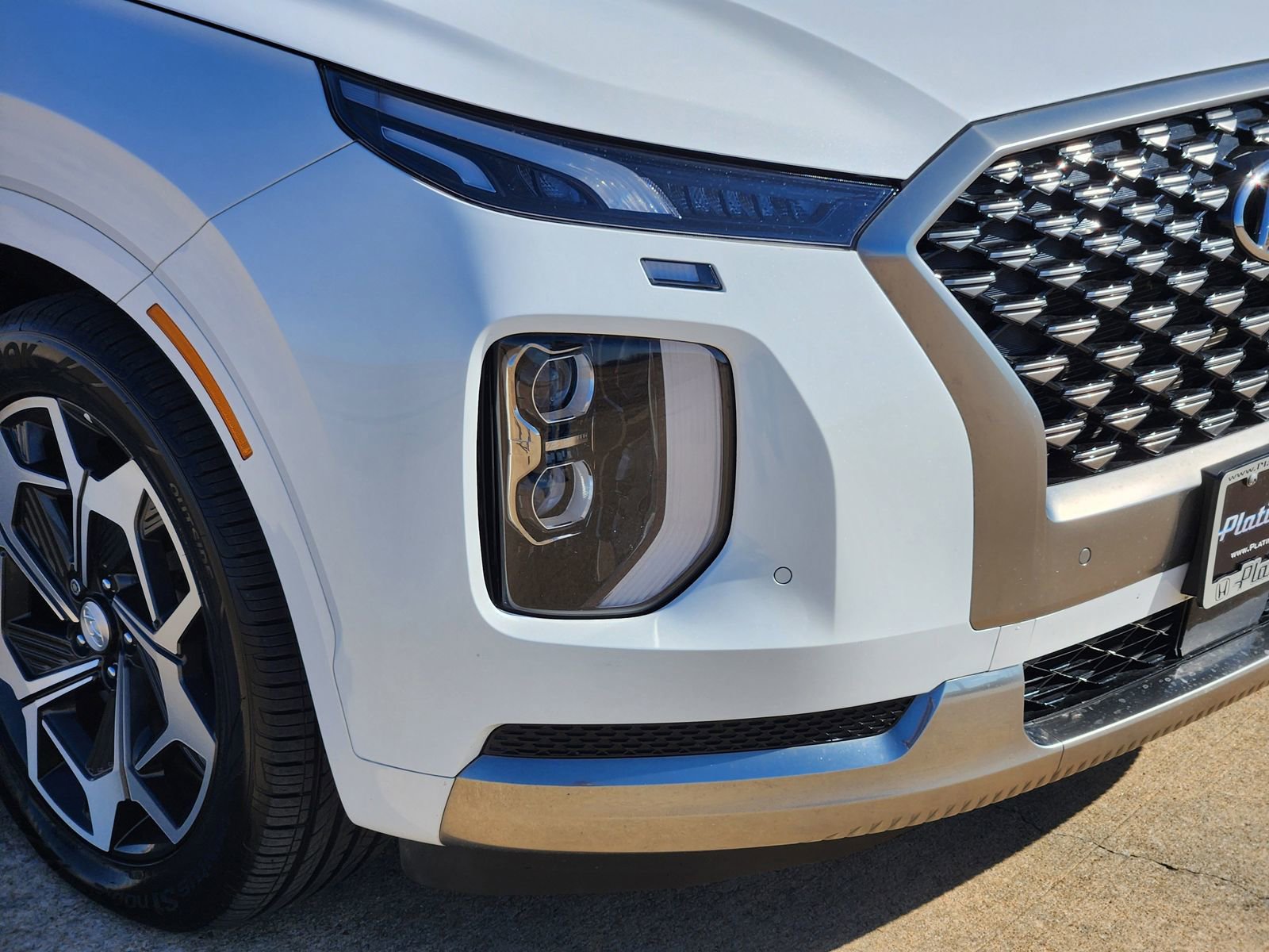 Used 2022 Hyundai Palisade Calligraphy image 11