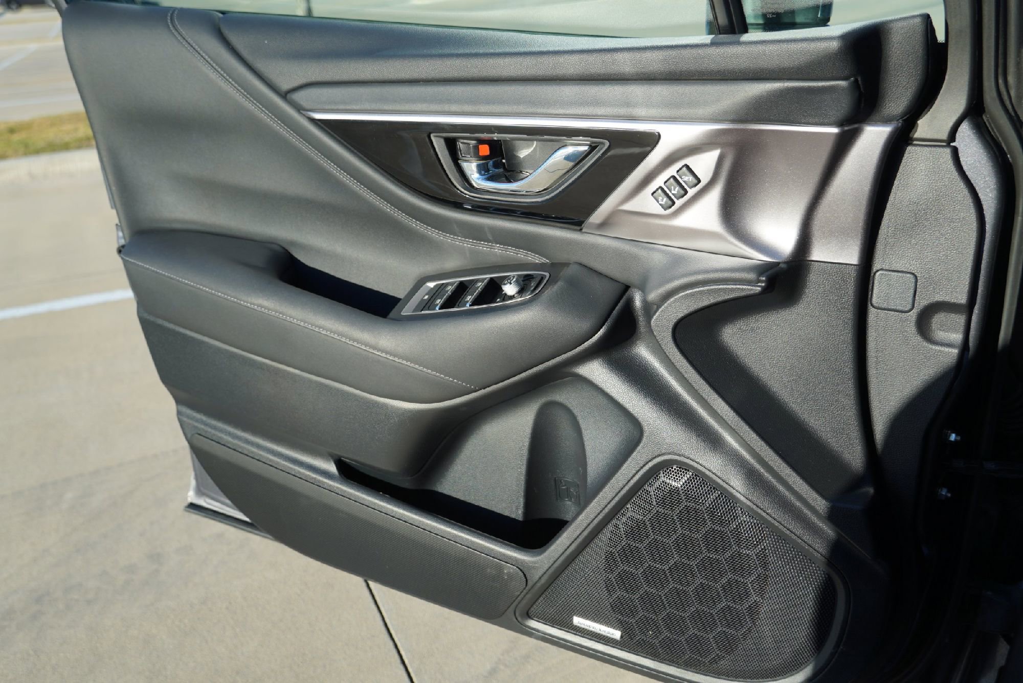 Used 2023 Subaru Outback Touring XT image 25