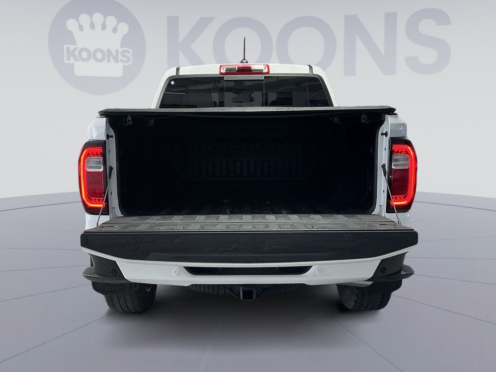 Used 2023 GMC Canyon Denali AWD/4WD image 25