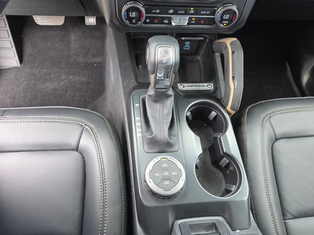Used 2025 Ford Bronco Badlands w/ Sasquatch Package AWD/4WD image 30