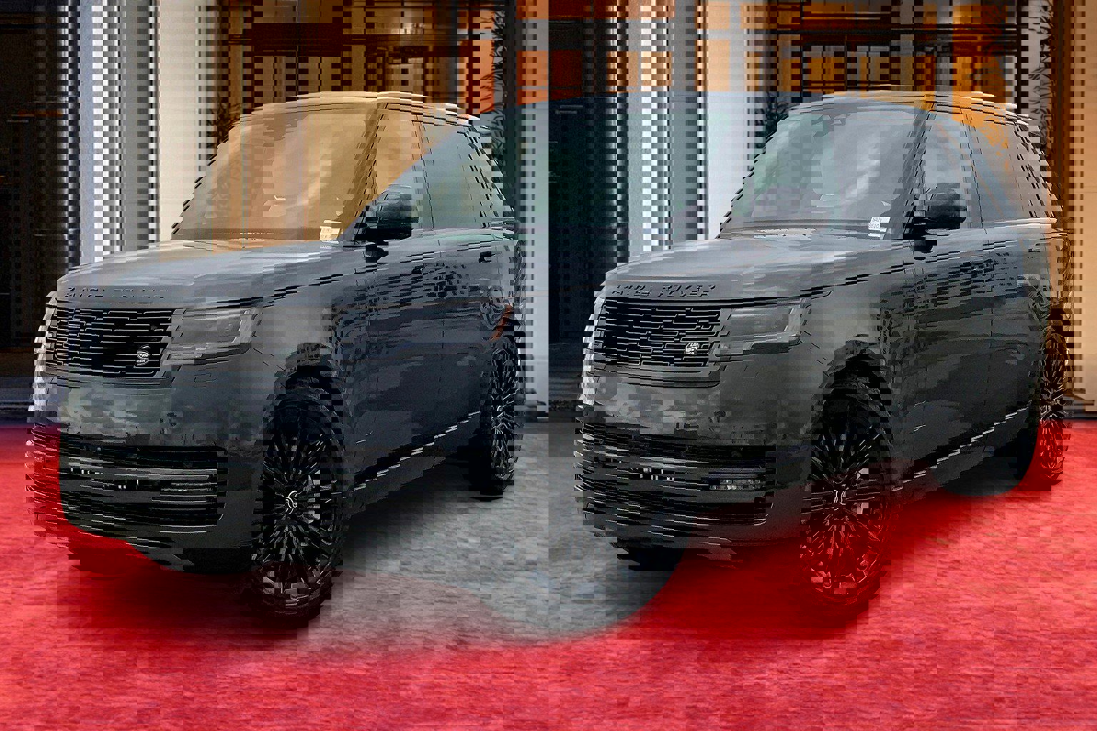 New 2025 Land Rover Range Rover Long Wheelbase SE