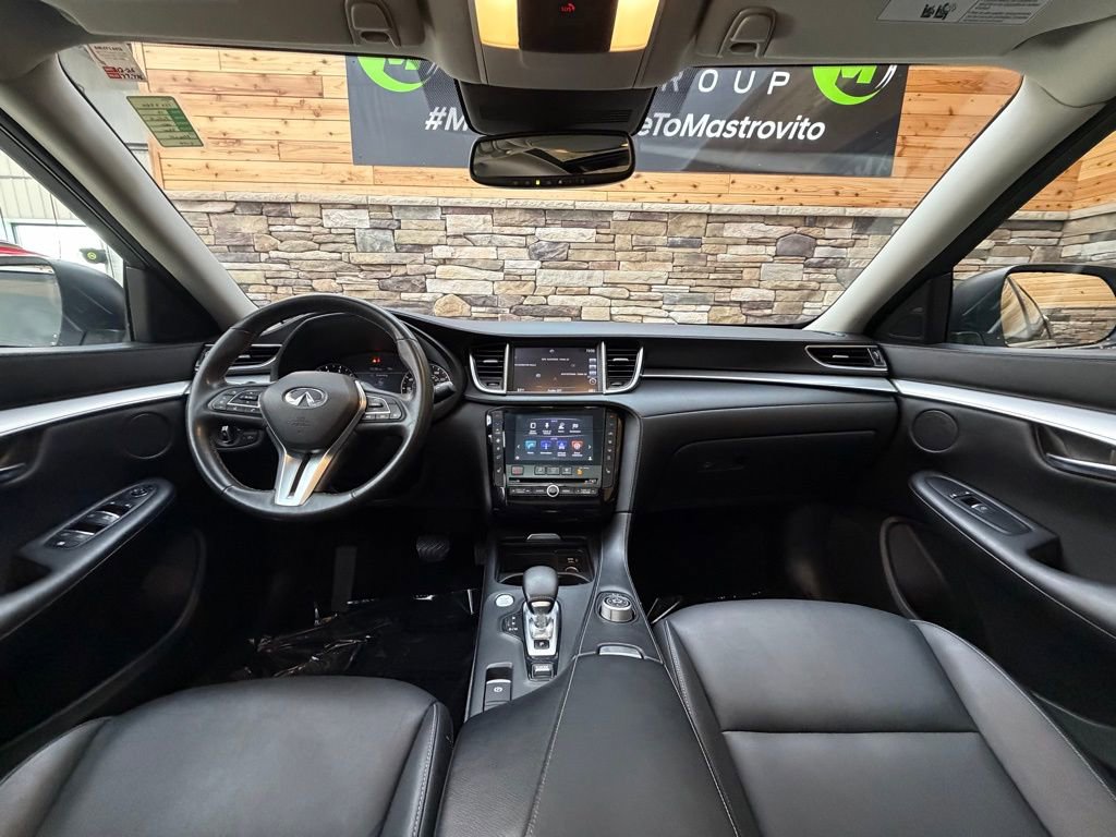 Used 2019 INFINITI QX50 Luxe w/ Navigation Package AWD/4WD image 16