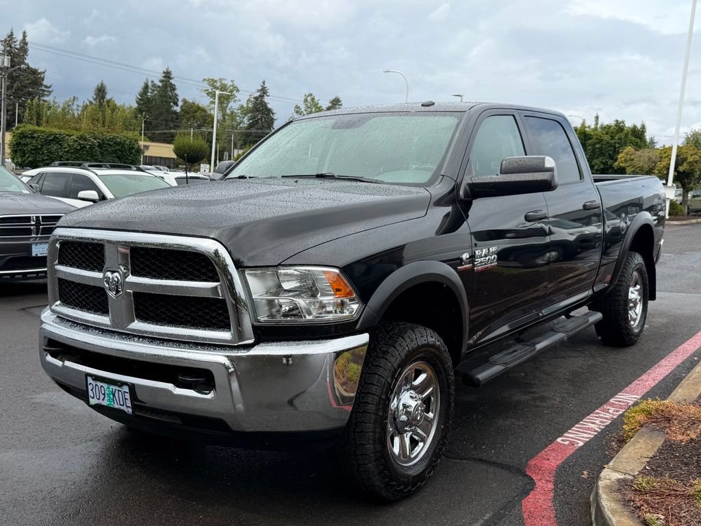 Used 2017 RAM 2500 Tradesman w/ Chrome Appearance Group AWD/4WD image 4