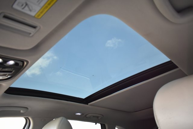 Used 2018 Kia Sorento SX image 34