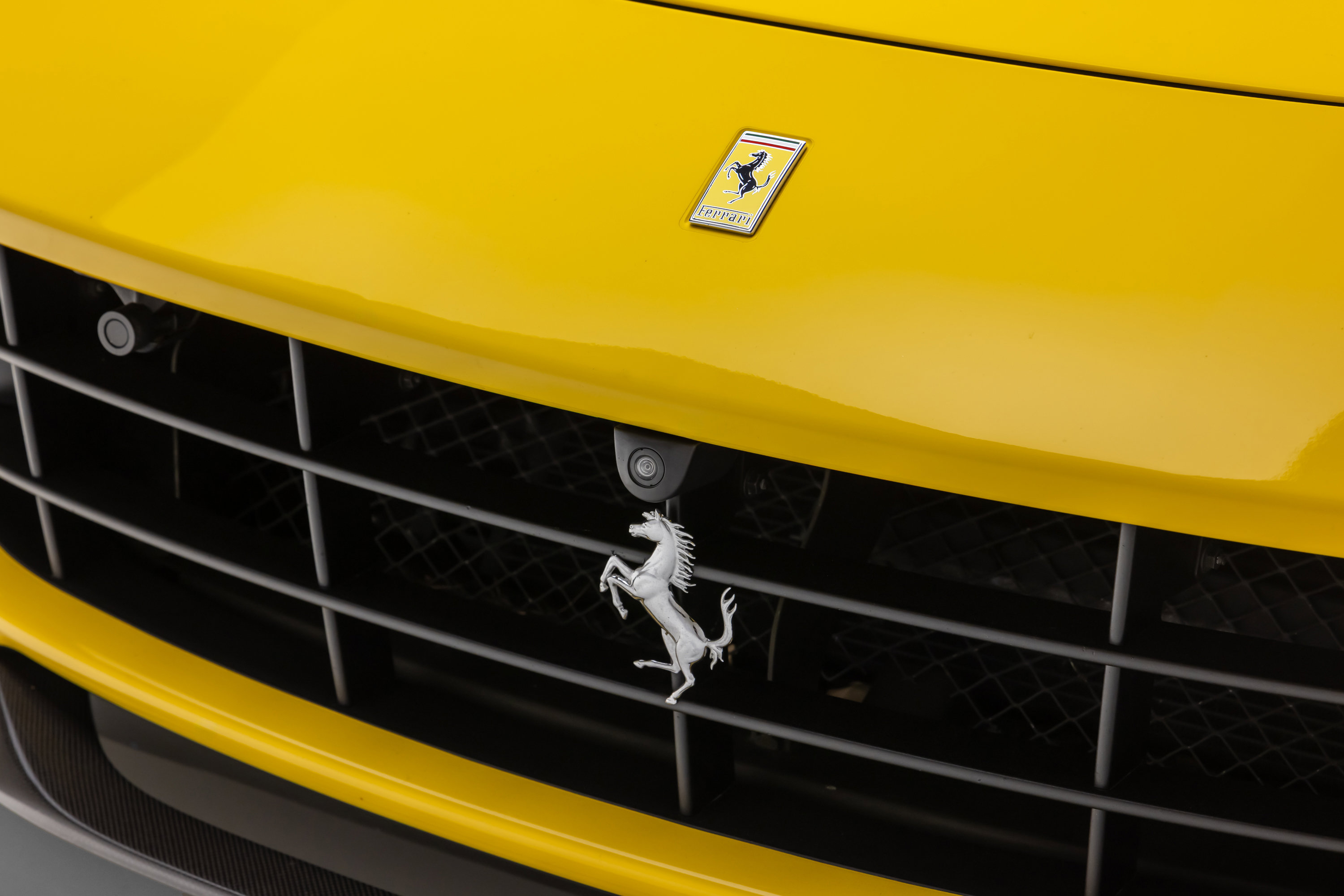 Certified 2017 Ferrari F12 Berlinetta RWD image 32