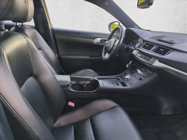 Used 2012 Lexus CT 200h Premium image 20