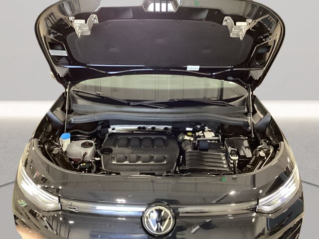 Certified 2025 Volkswagen Tiguan SE R-Line AWD/4WD image 17