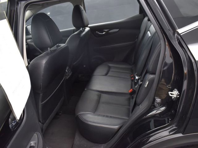 Used 2022 Nissan Rogue Sport SL w/ Premium Package FWD image 18