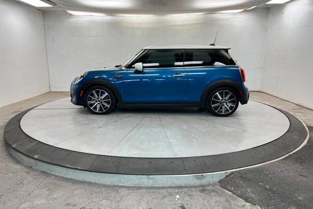 Used 2024 MINI Cooper S image 2