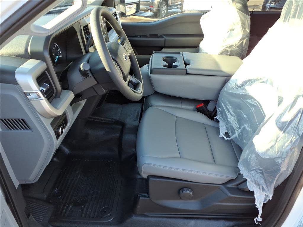 New 2026 Ford F550 4x4 Crew Cab Super Duty image 8