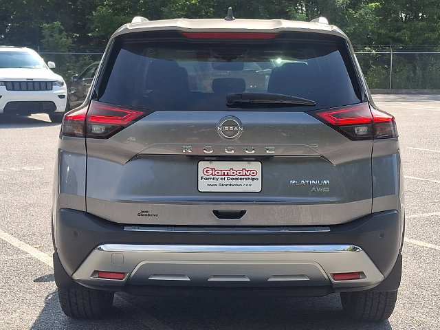 Used 2023 Nissan Rogue Platinum w/ Platinum Premium Package AWD/4WD image 3