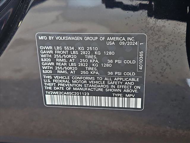 Used 2025 Volkswagen Atlas Cross Sport SE image 25