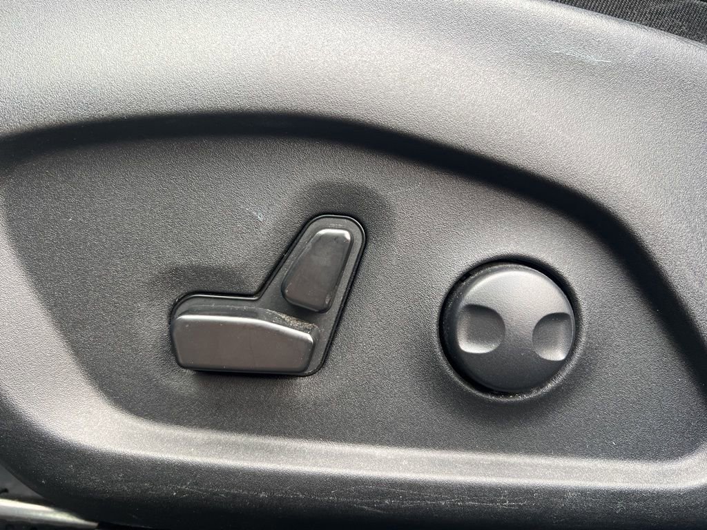 Used 2025 Jeep Compass Limited AWD/4WD image 10