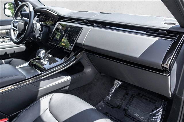 Used 2024 Land Rover Range Rover Sport SE AWD/4WD image 26