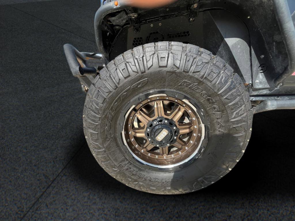 Used 2021 Jeep Gladiator Sport image 11