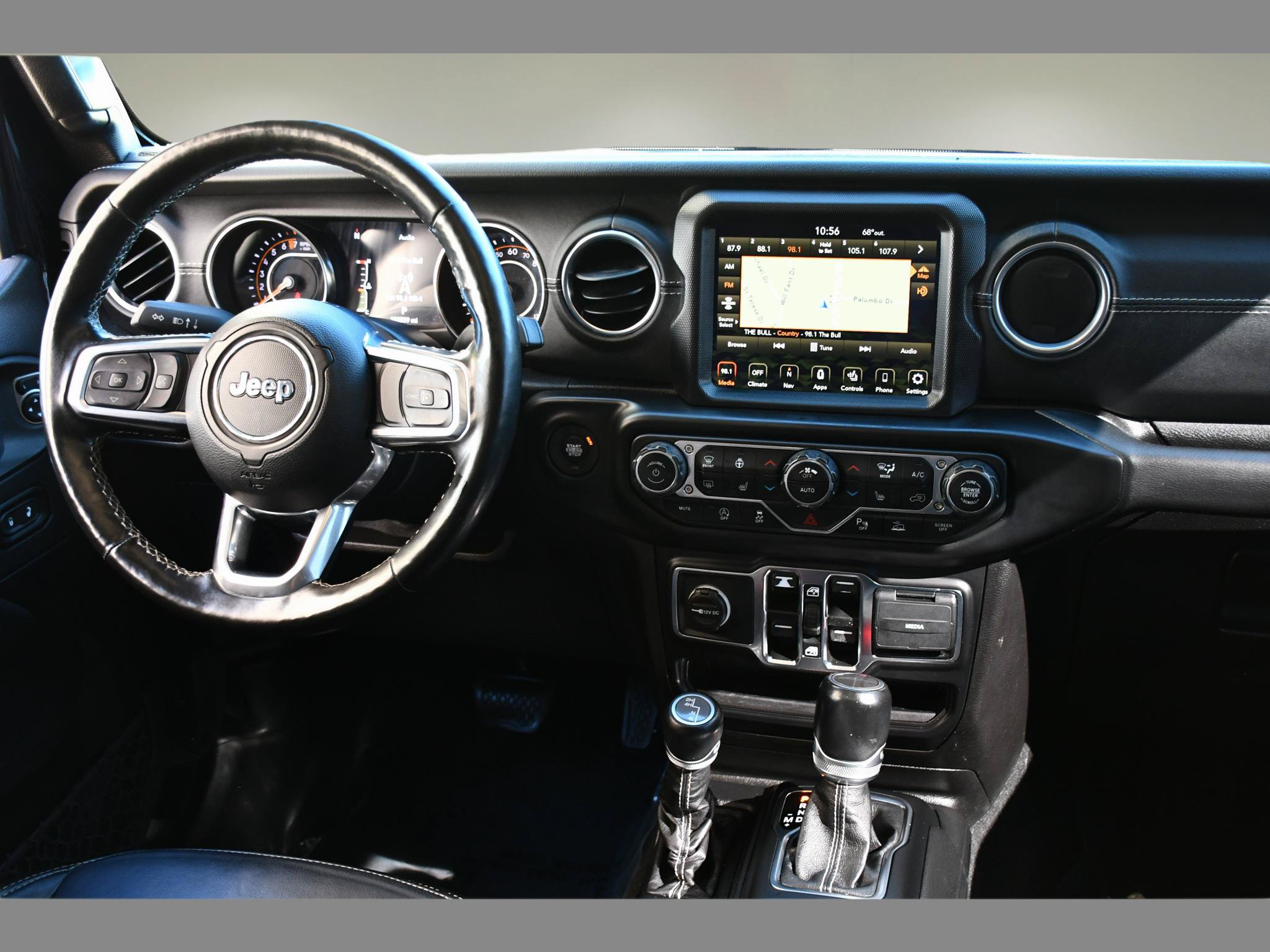 Used 2021 Jeep Gladiator Overland w/ Popular Equipment Package AWD/4WD image 19