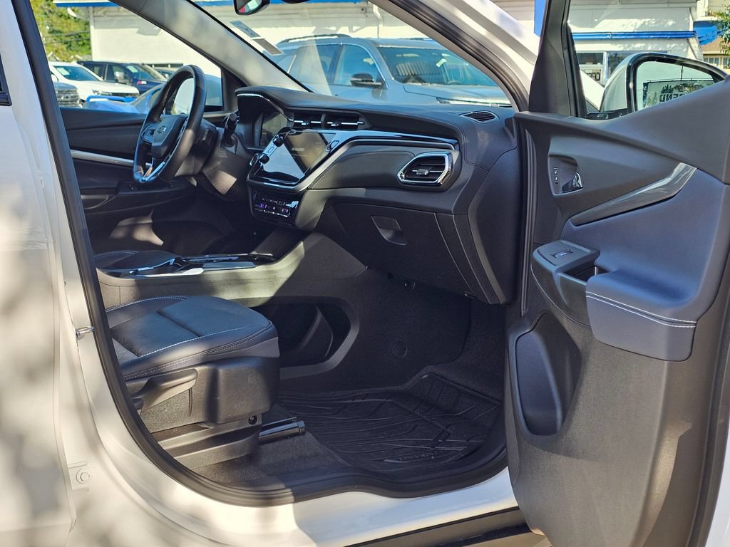 Used 2023 Chevrolet Bolt EUV LT FWD image 14