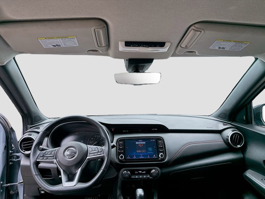 Used 2021 Nissan Kicks SR w/ Interior Electronics Package FWD image 17