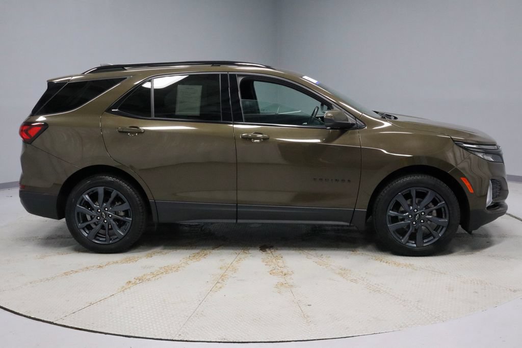 Used 2024 Chevrolet Equinox RS FWD image 12