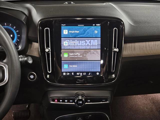 Used 2023 Volvo XC40 B5 Plus w/ Protection Package Premier image 15