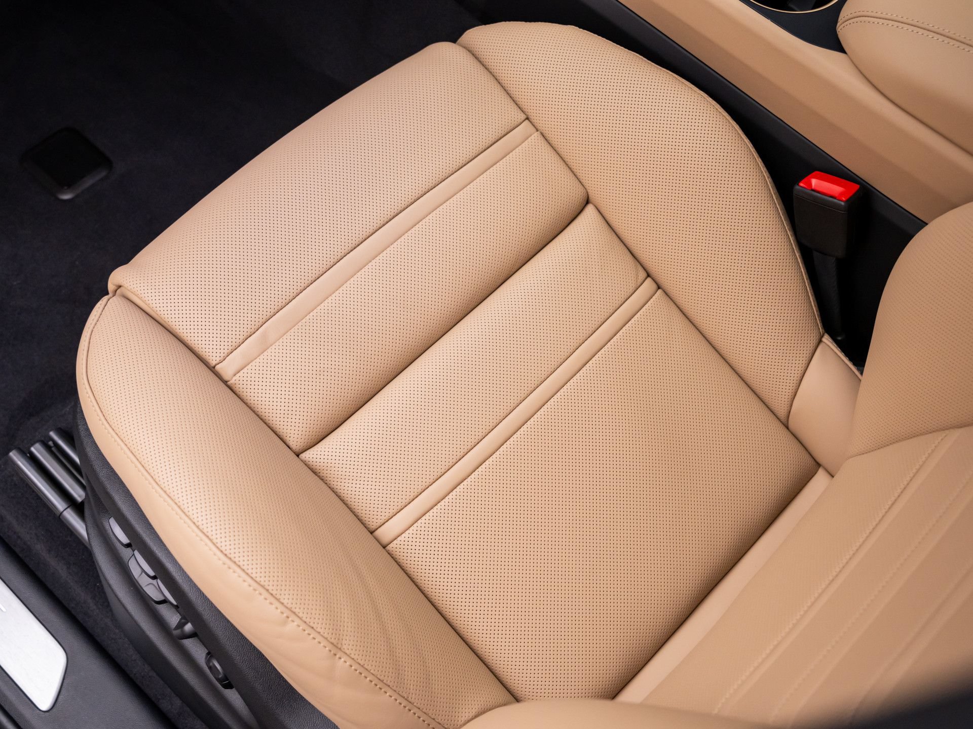 New 2026 Porsche Cayenne S AWD/4WD image 16
