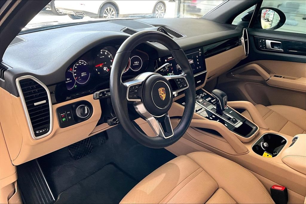 Used 2022 Porsche Cayenne Platinum Edition AWD/4WD image 16