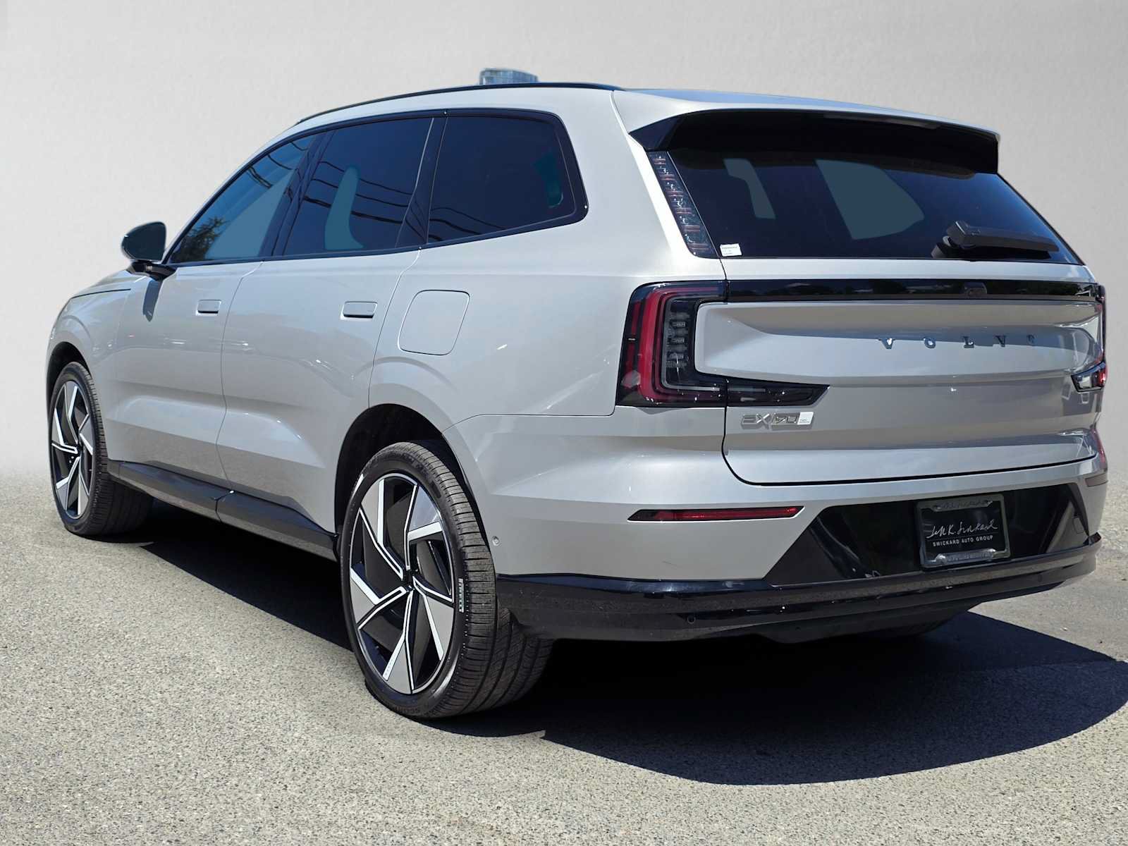 Used 2025 Volvo EX90 Plus AWD/4WD image 5