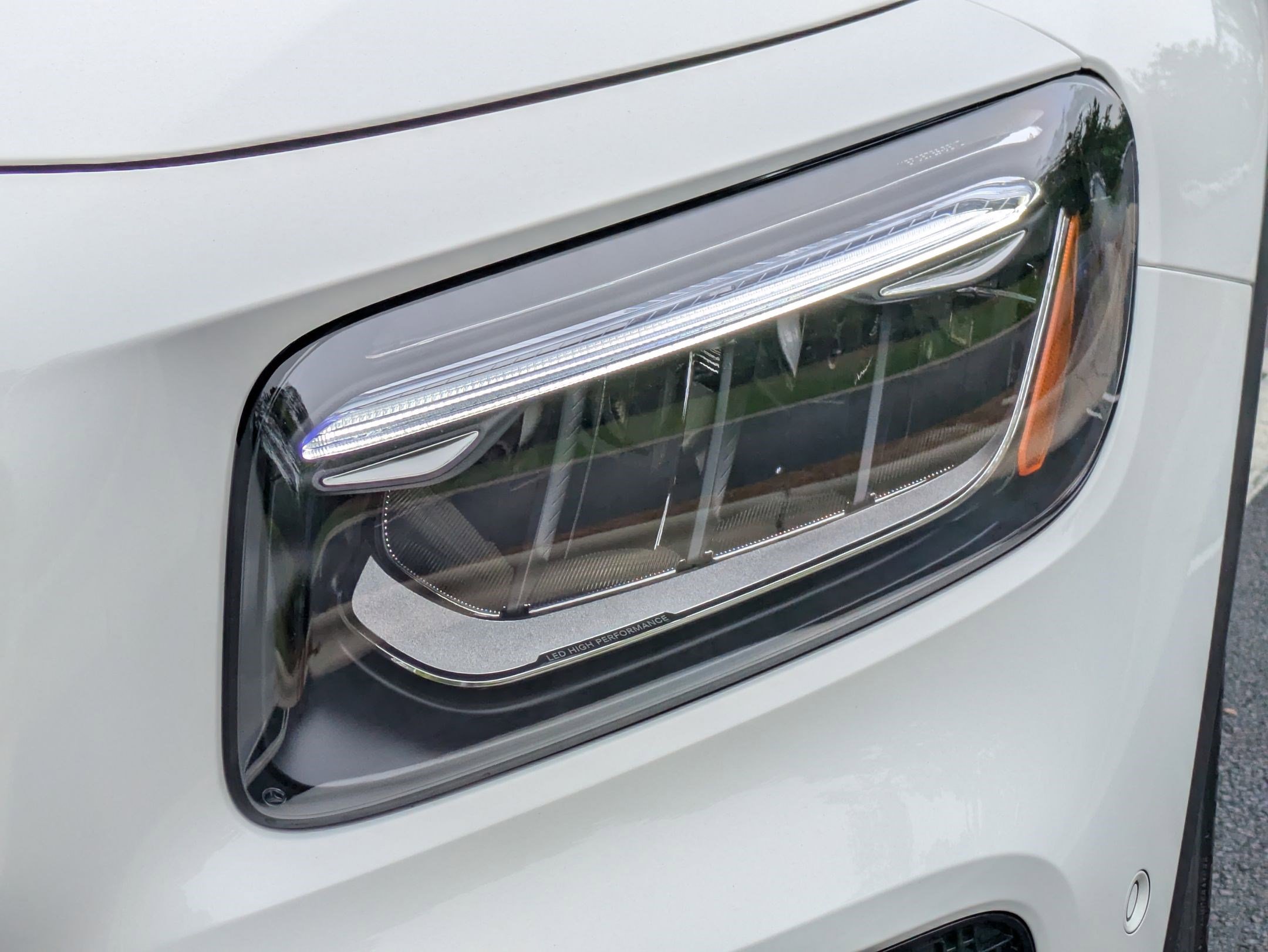 New 2025 Mercedes-Benz GLB 250 image 6