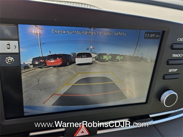 Used 2025 Hyundai Elantra Sport image 19