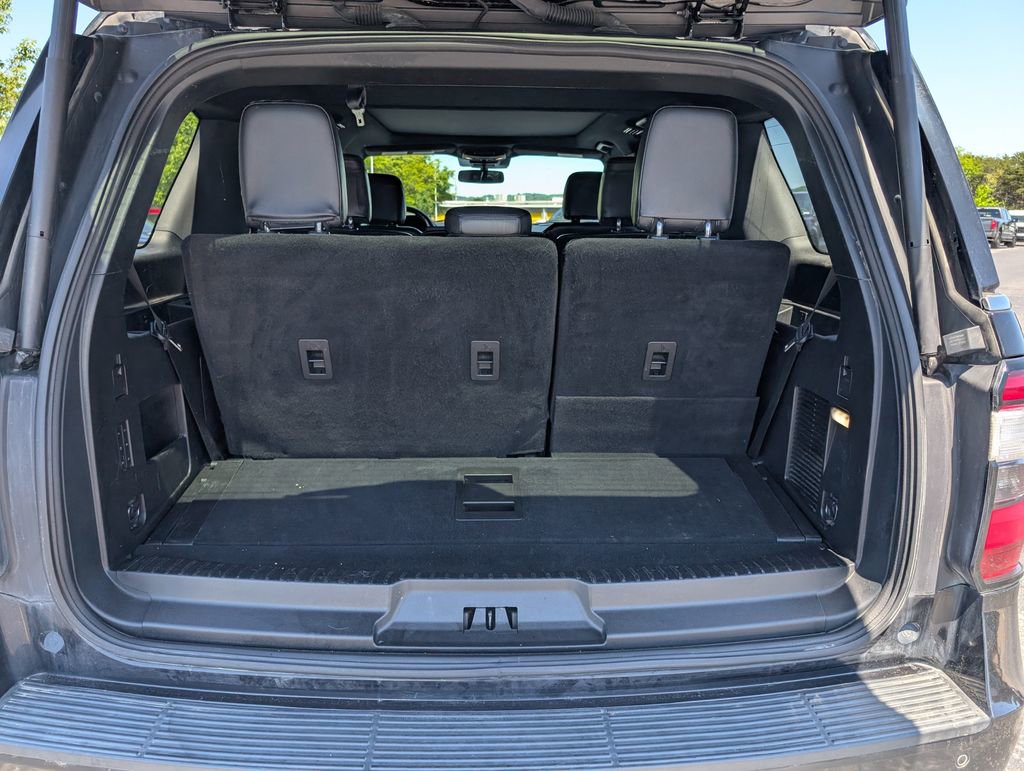 Used 2021 Ford Expedition Limited AWD/4WD image 8