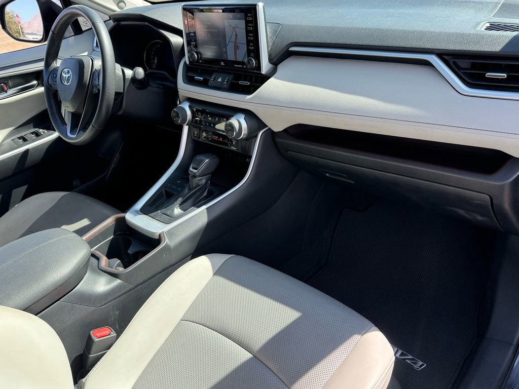 Used 2019 Toyota RAV4 Limited w/ Cold Weather Package image 22