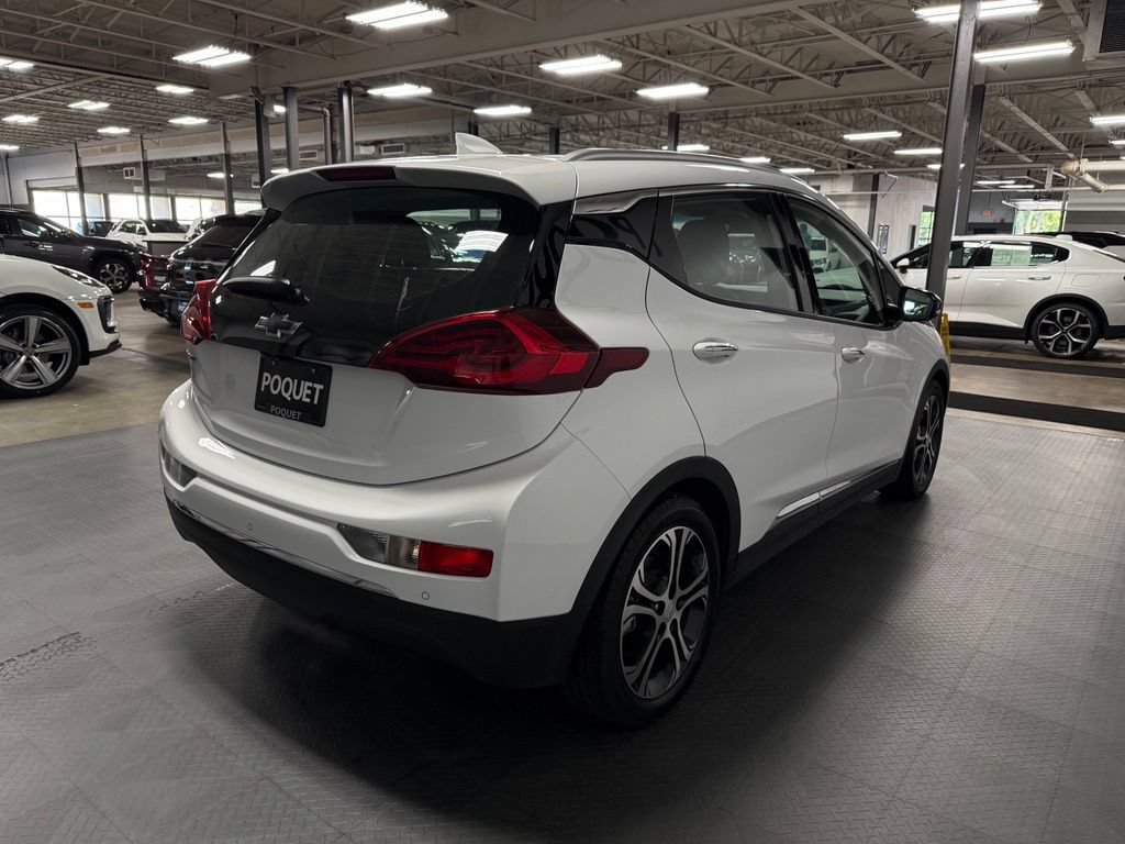 Used 2020 Chevrolet Bolt Premier w/ Infotainment Package FWD image 4
