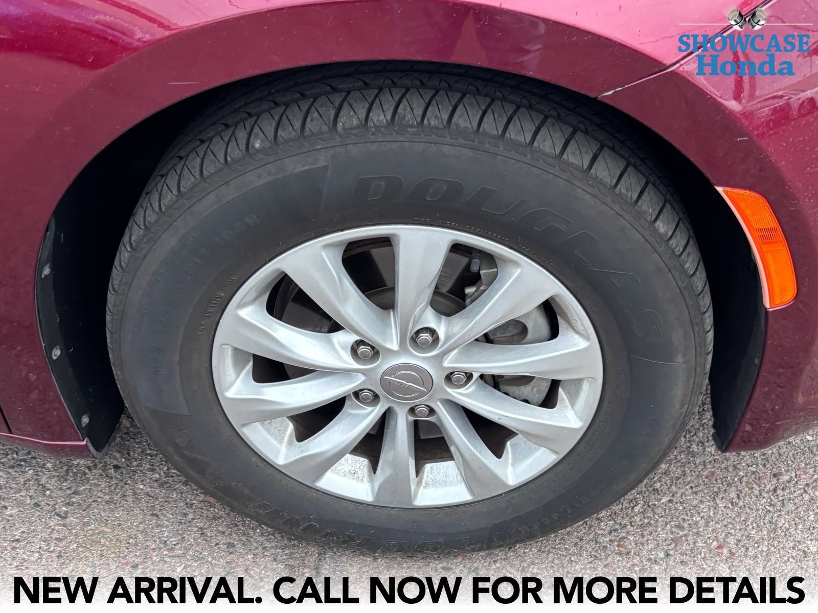 Used 2019 Chrysler Pacifica Touring-L FWD image 7