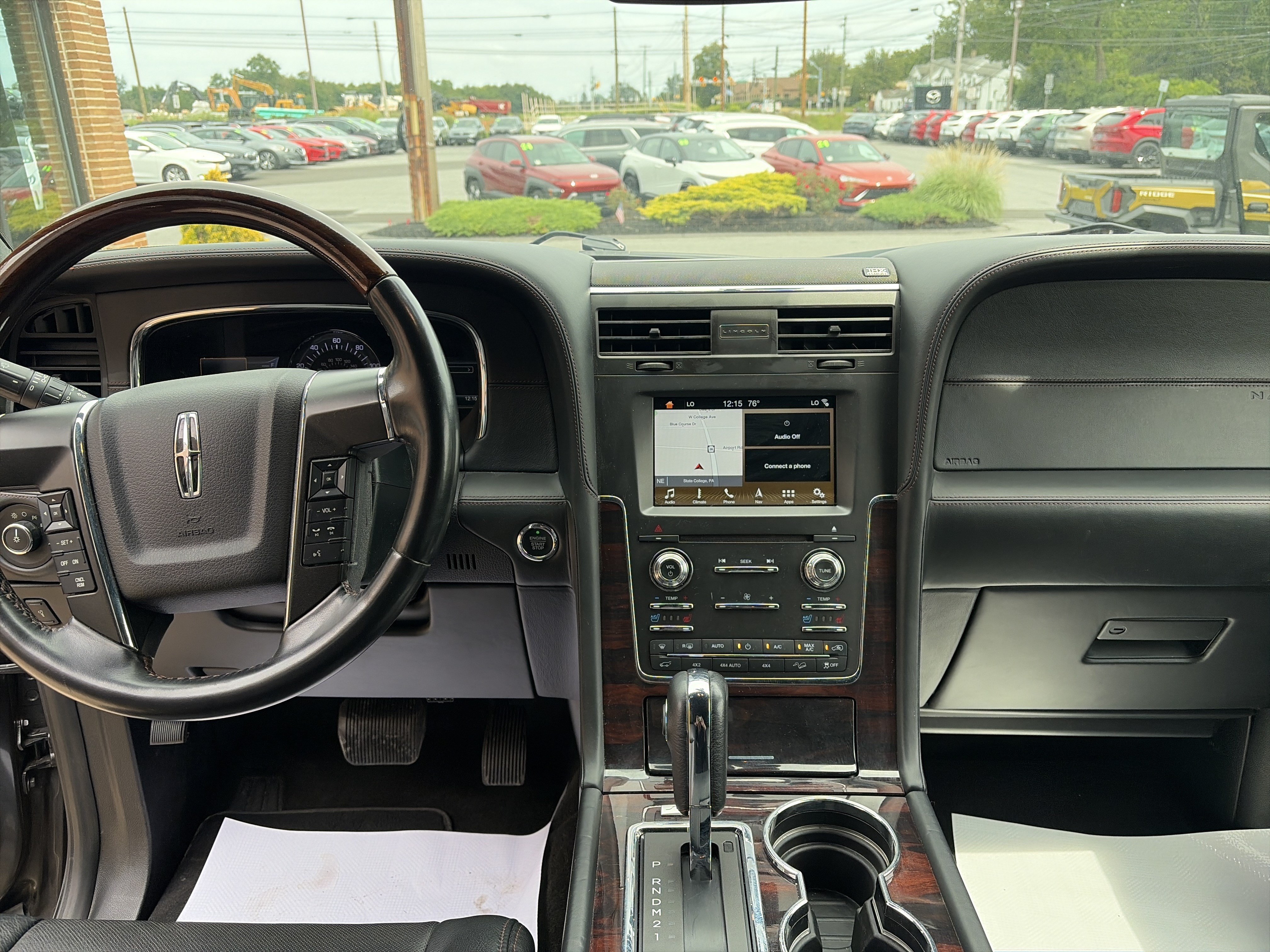Used 2017 Lincoln Navigator L Reserve AWD/4WD image 6