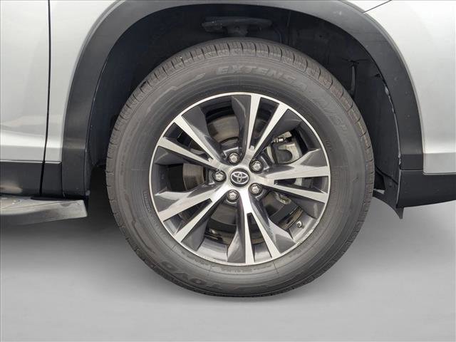 Used 2019 Toyota Highlander LE image 21