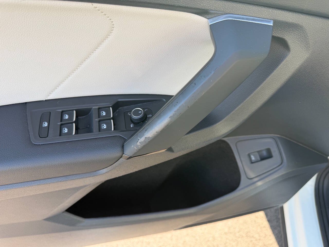 Used 2019 Volkswagen Tiguan SEL Premium R-Line AWD/4WD image 15