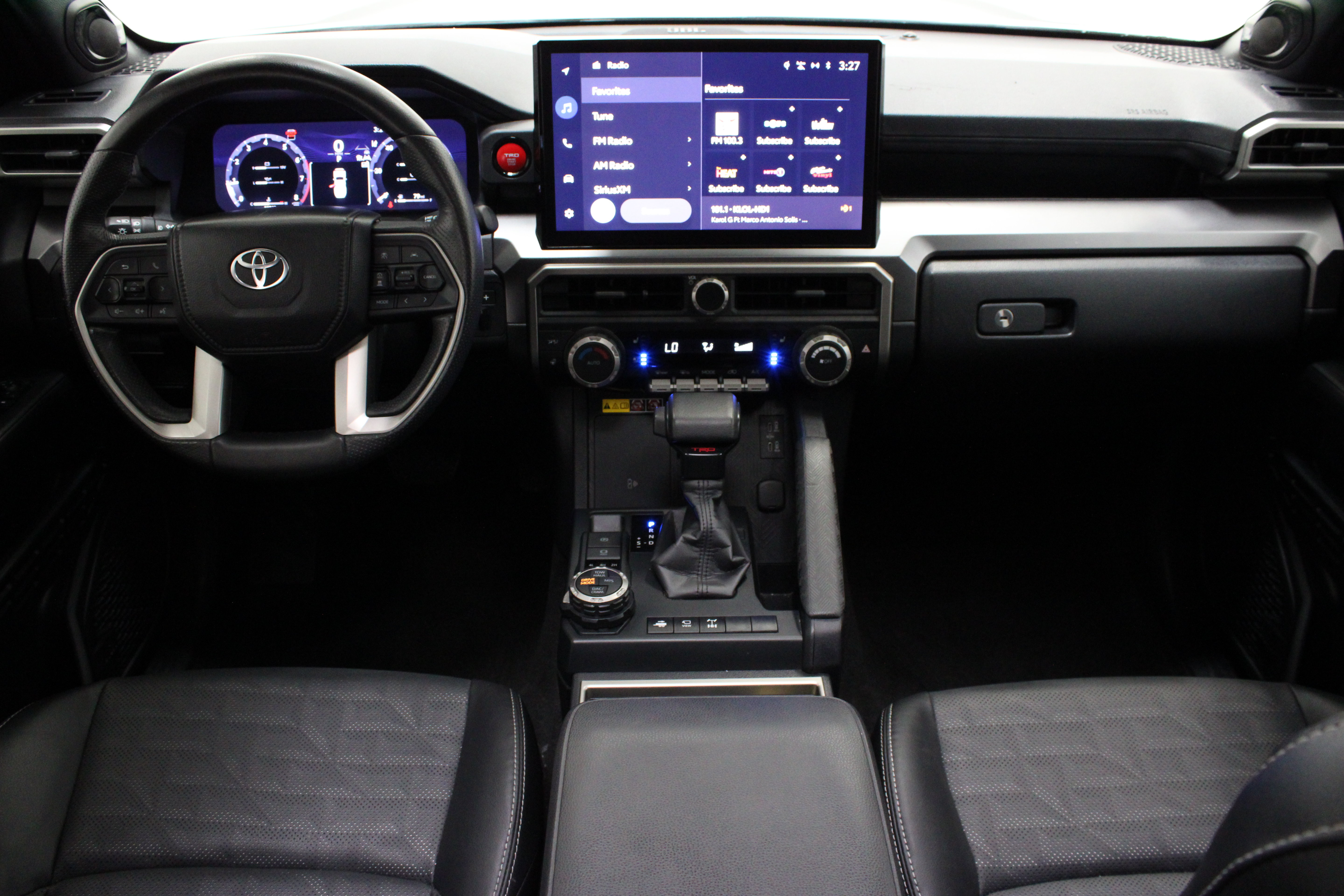Used 2025 Toyota 4Runner TRD Off-Road Premium w/ Tow Technology Package AWD/4WD image 33