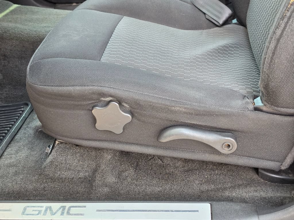 Used 2011 GMC Canyon SLE RWD image 21