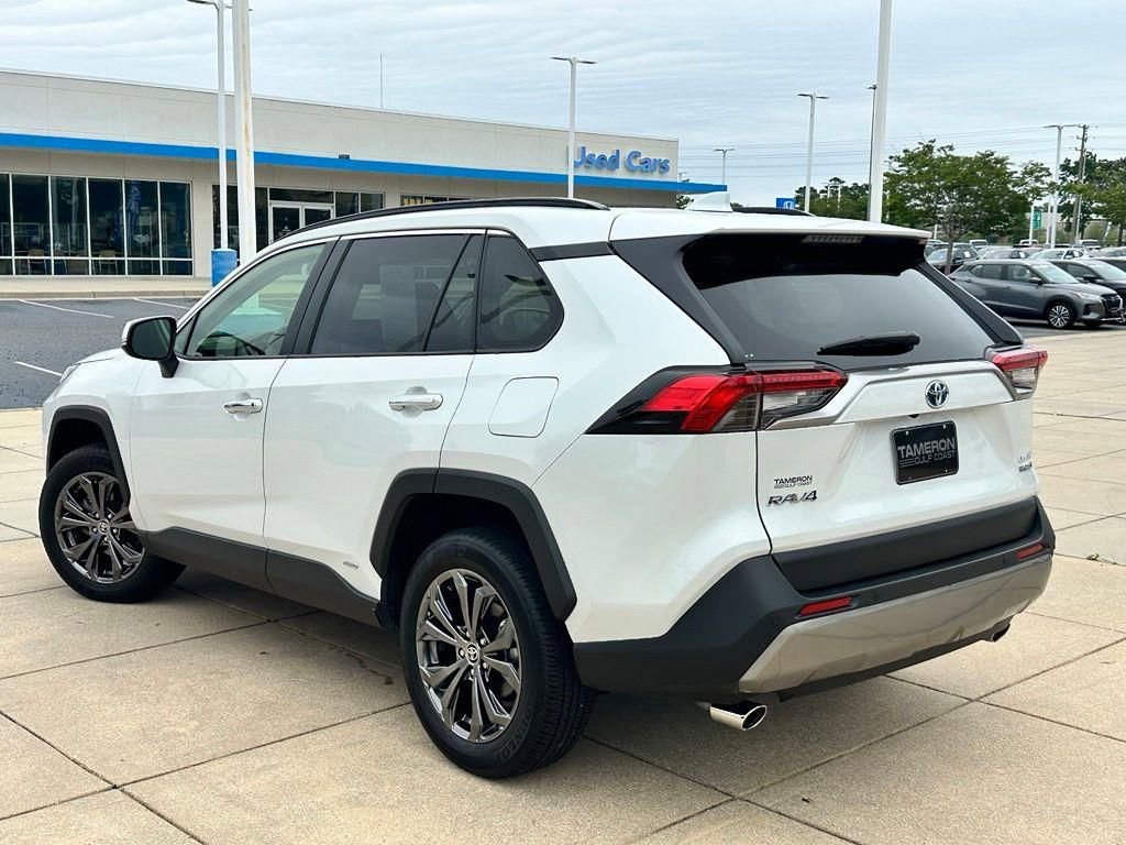 Used 2024 Toyota RAV4 Limited AWD/4WD image 4