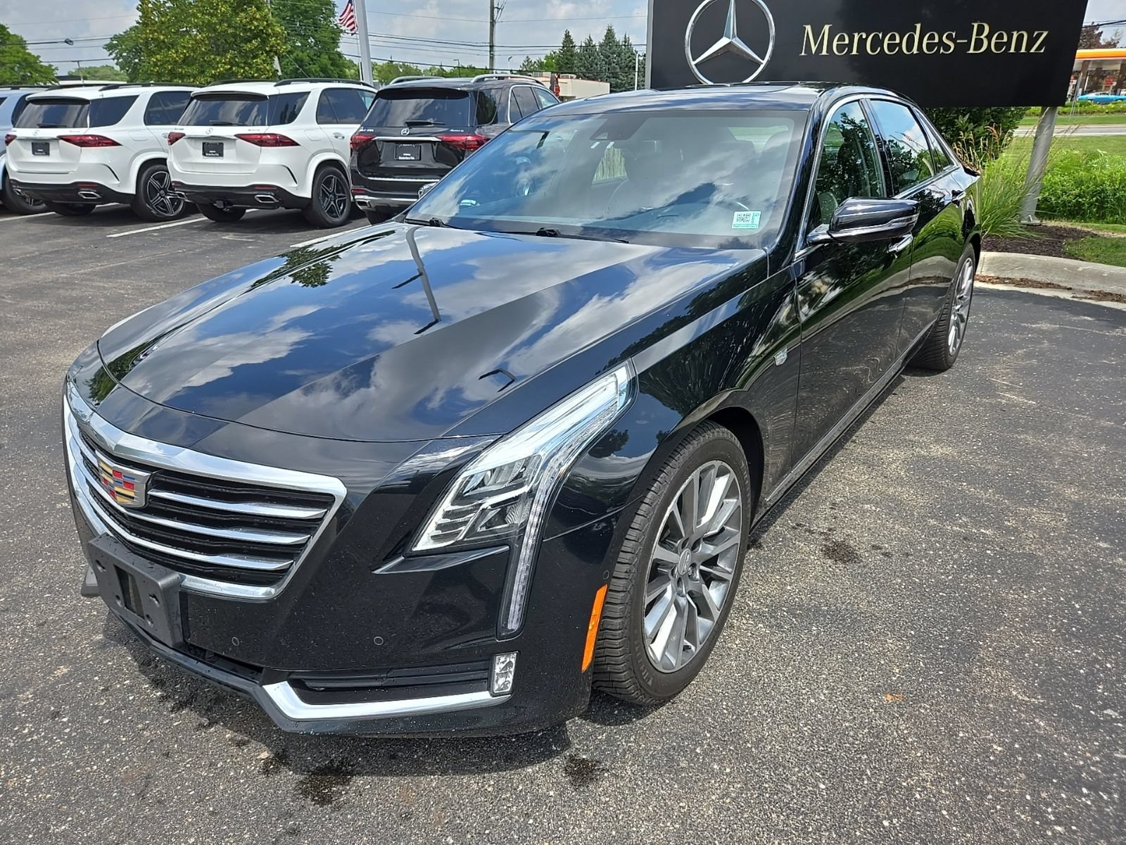 Used 2018 Cadillac CT6 Luxury AWD/4WD image 1