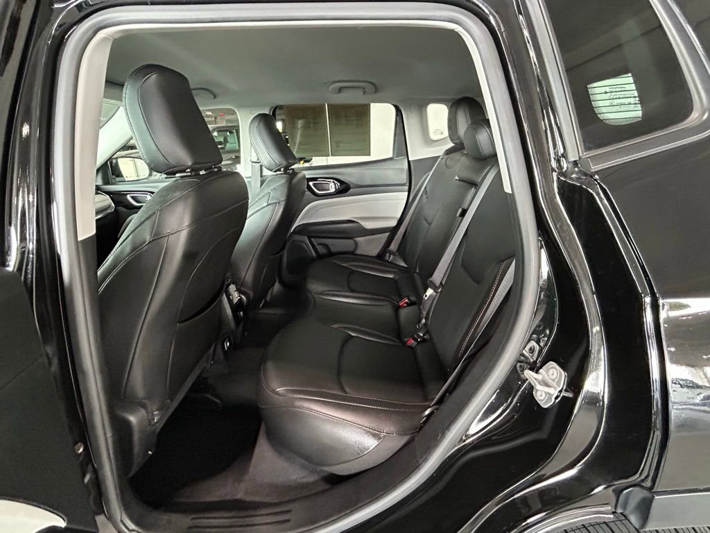 Used 2022 Jeep Compass Limited image 33