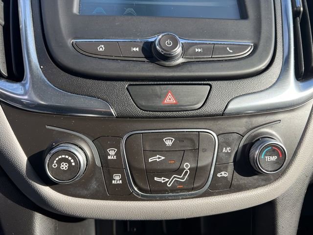 Used 2018 Chevrolet Equinox LS image 20