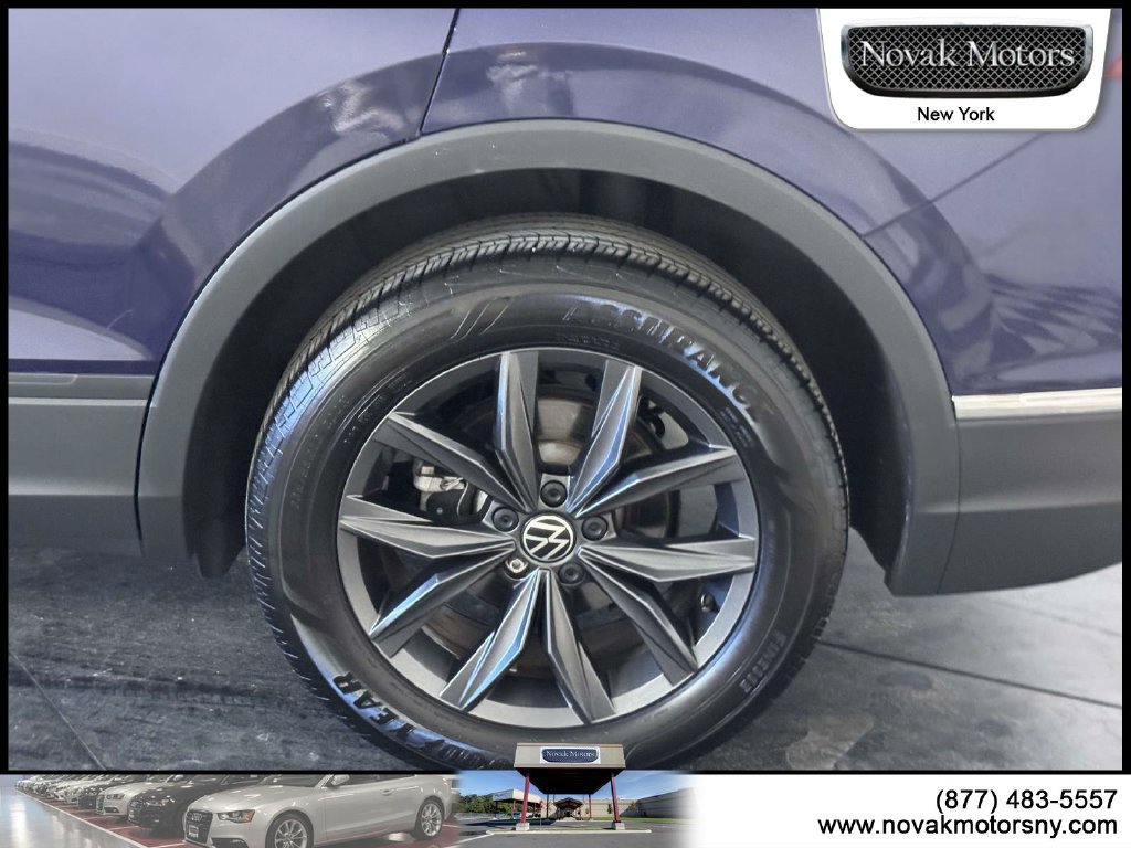 Used 2023 Volkswagen Tiguan SE AWD/4WD image 8