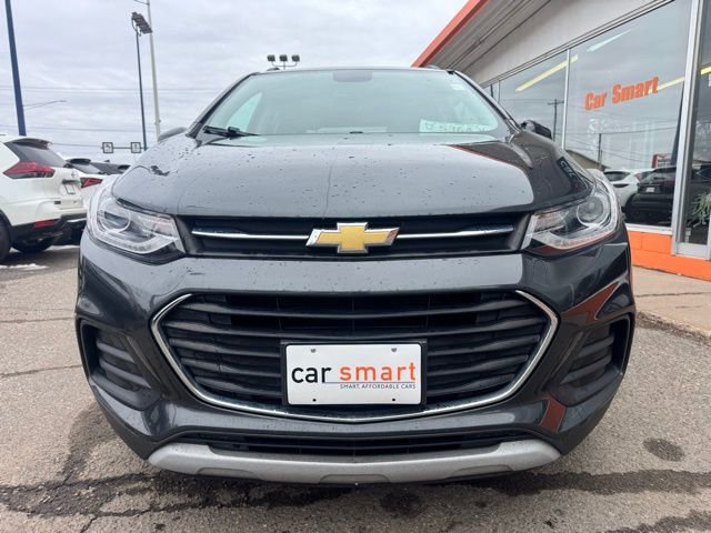 Used 2018 Chevrolet Trax LT w/ Sun & Sound Package image 2