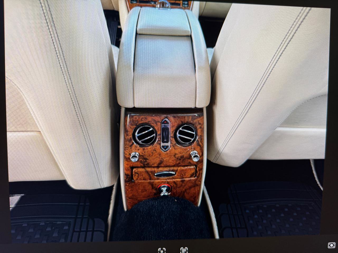 Used 2004 Bentley Arnage T RWD image 17