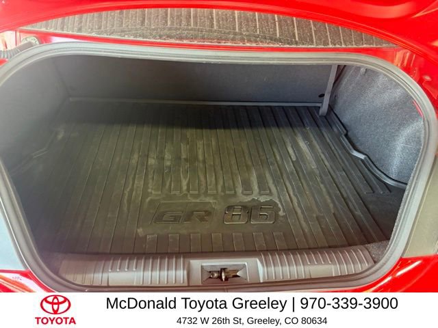 Used 2025 Toyota GR86 Premium w/ ALL Weather Mat Package (TMS) RWD image 11