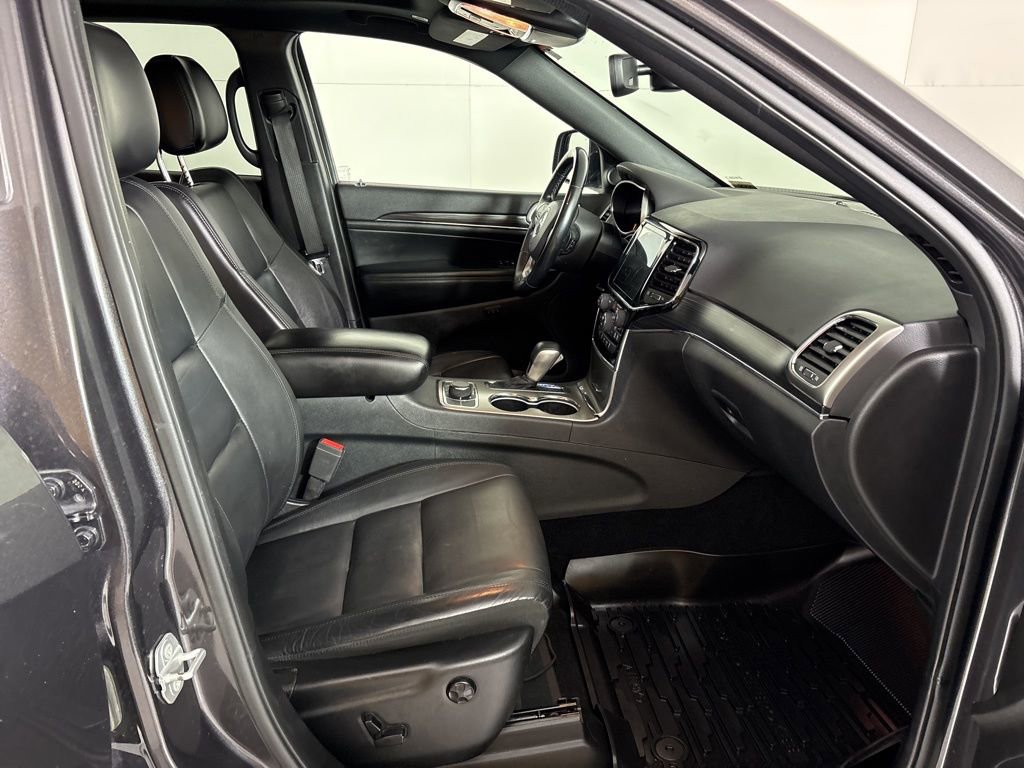Used 2019 Jeep Grand Cherokee Limited image 13
