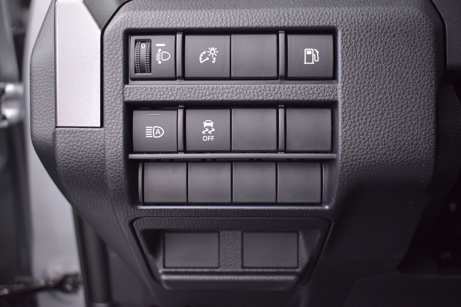 Used 2026 Toyota 4Runner SR5 AWD/4WD image 16