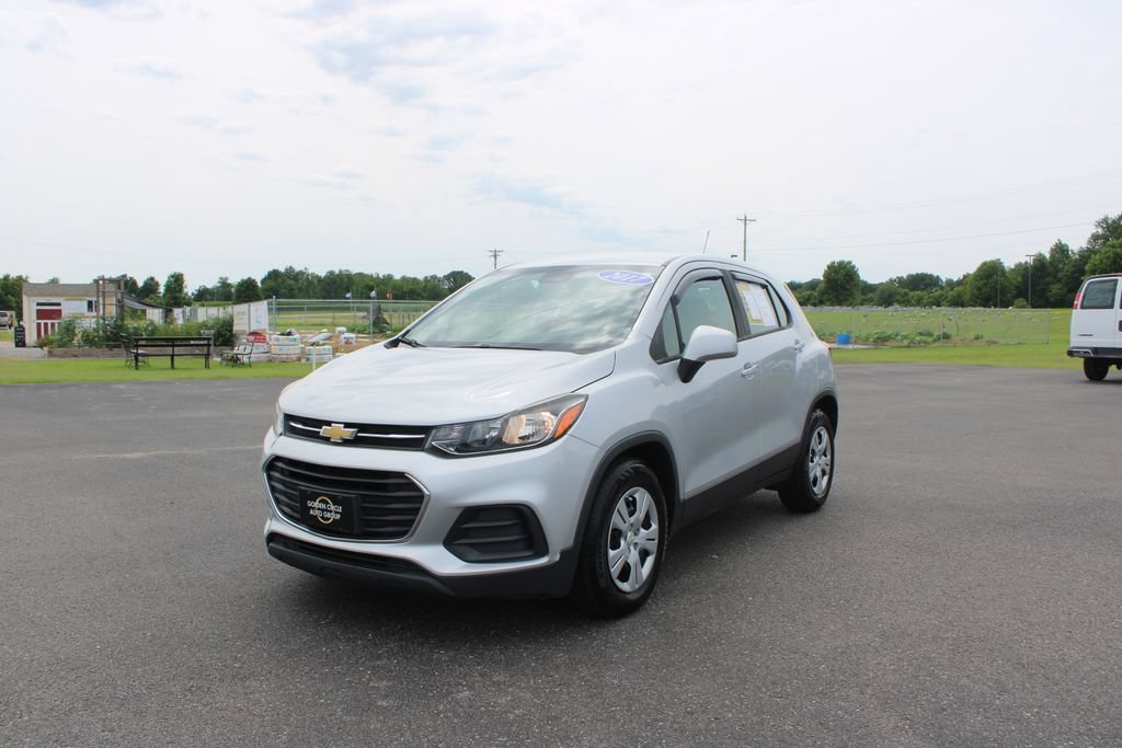 Used 2017 Chevrolet Trax LS FWD image 4