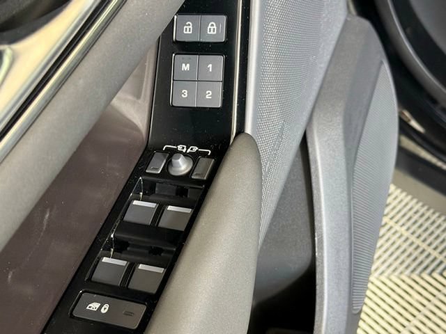 New 2026 Land Rover Range Rover Velar Belgravia AWD/4WD image 28